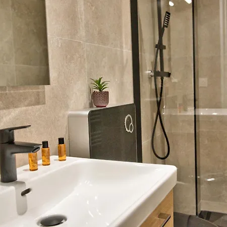 Cosy Hypercentre De 니스